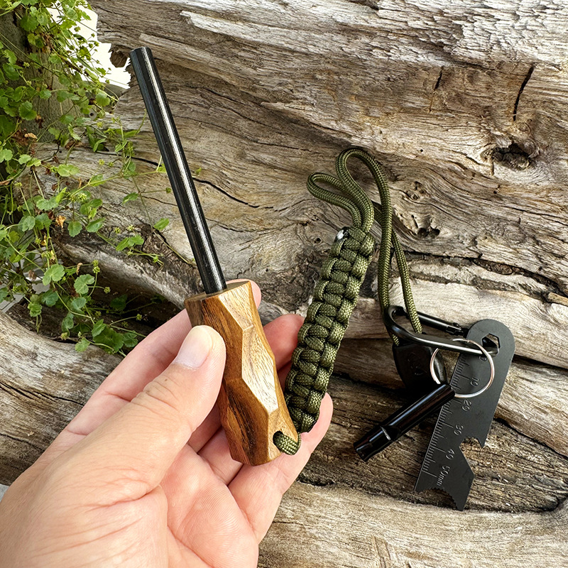 Nouveau Démarreur de silex d'e - Fire Starting Kit avis et prix